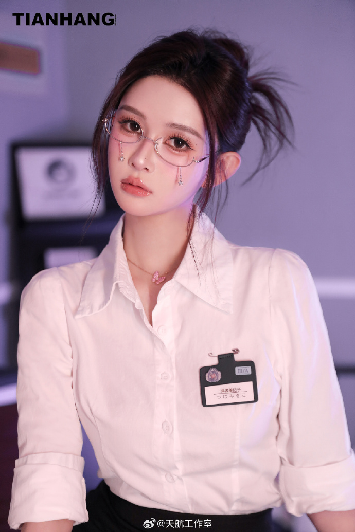 花与爱丽丝 封面