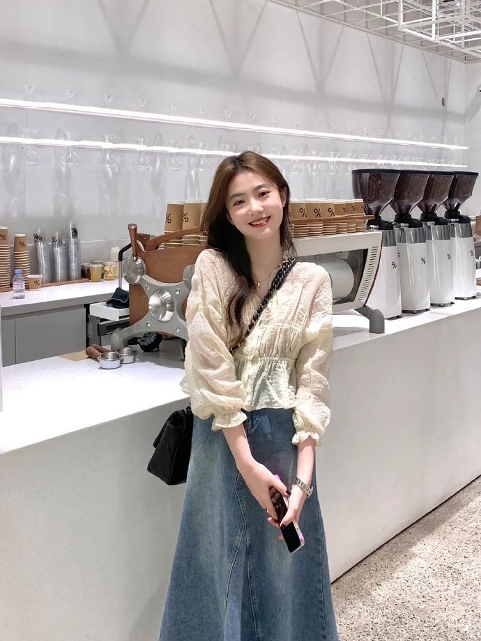 我的天才女友 封面